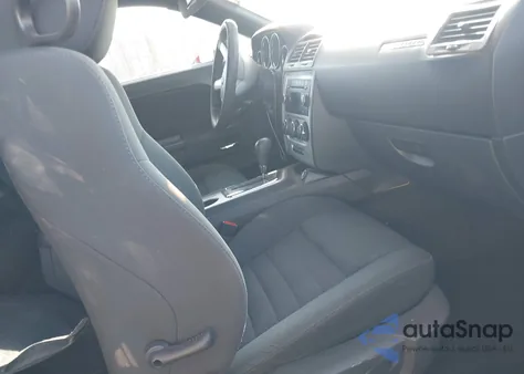 2010 Dodge Challenger Se z USA, uszkodzony, nr VIN 2B3CJ4DV3AH321634